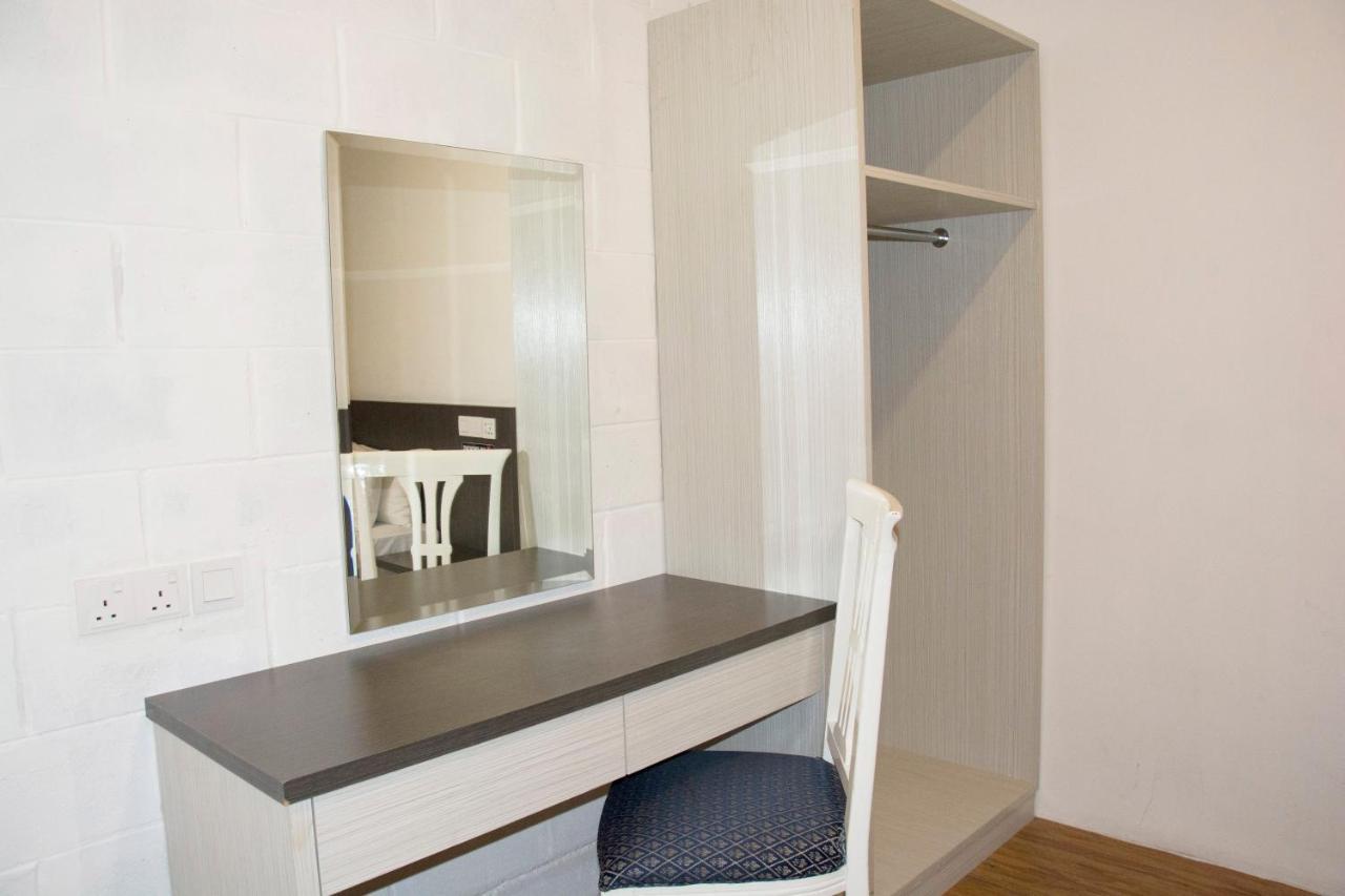 Aparthotel Promenade Service 2*