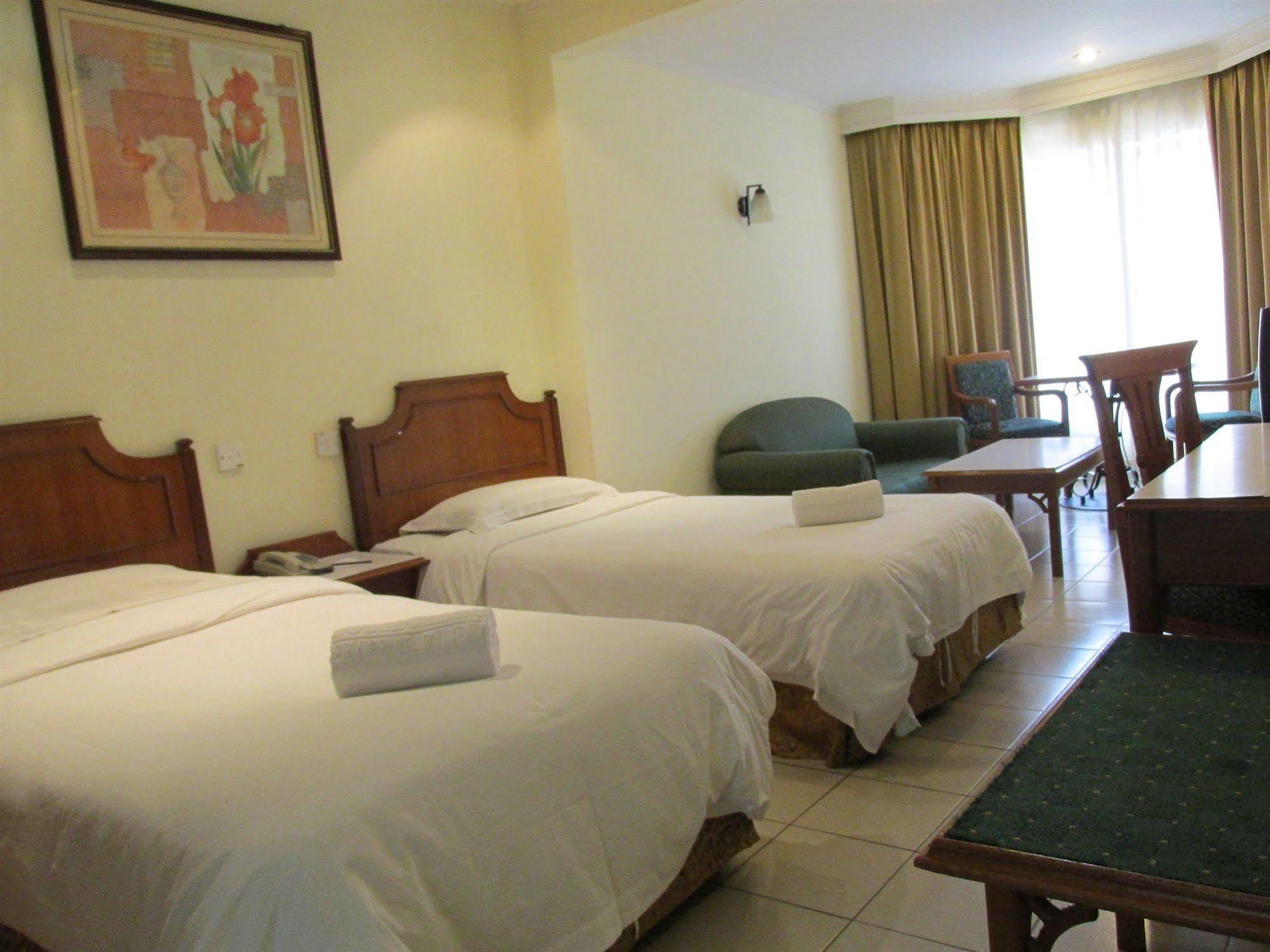 Aparthotel Promenade Service 2*